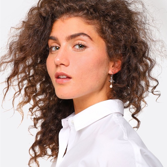 VIVIENNE WESTWOOD
Preciosa Crystal and Faux Pearl Aleska Earrings Silver - Picture 2 of 7